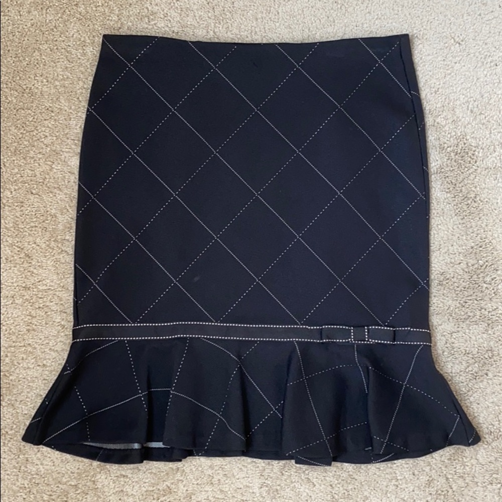 🖤 Black Ruffle, Trumpet, Pencil Skirt 🖤